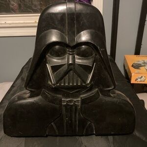 Vintage Darth Vader figurine carrying case